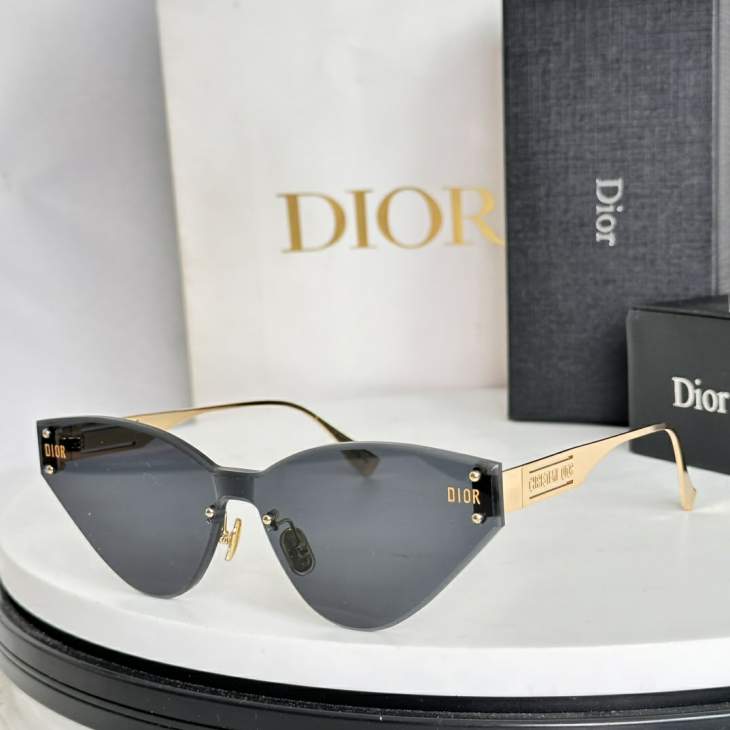 Picture of Dior Sunglasses _SKUfw77643988fw